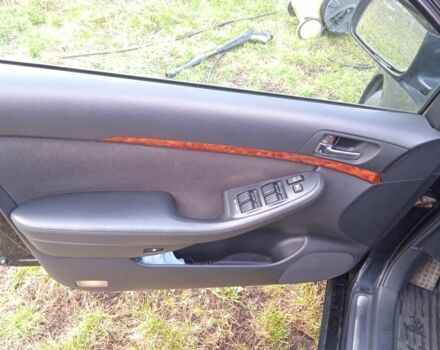 Чорний Тойота Авенсіс, об'ємом двигуна 2.2 л та пробігом 323 тис. км за 5500 $, фото 18 на Automoto.ua