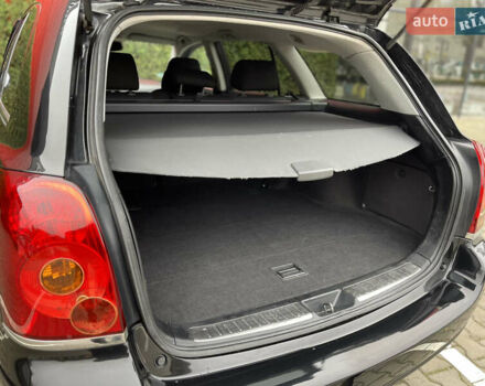 Черный Тойота Авенсис, объемом двигателя 2 л и пробегом 271 тыс. км за 6599 $, фото 30 на Automoto.ua