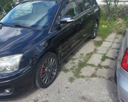 Черный Тойота Авенсис, объемом двигателя 2 л и пробегом 292 тыс. км за 5600 $, фото 2 на Automoto.ua