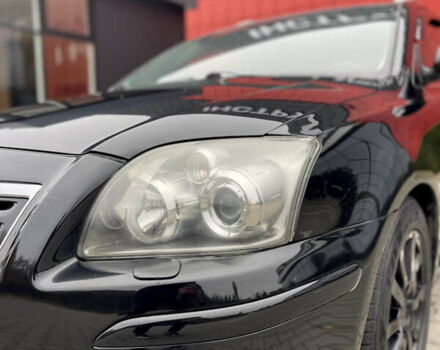 Черный Тойота Авенсис, объемом двигателя 2 л и пробегом 271 тыс. км за 6599 $, фото 8 на Automoto.ua