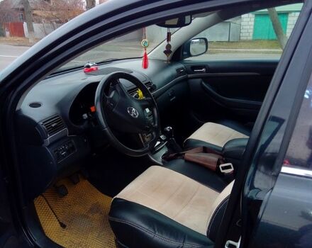 Черный Тойота Авенсис, объемом двигателя 2 л и пробегом 217 тыс. км за 6300 $, фото 1 на Automoto.ua