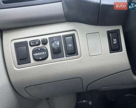 Черный Тойота Авенсис, объемом двигателя 2 л и пробегом 296 тыс. км за 5800 $, фото 17 на Automoto.ua