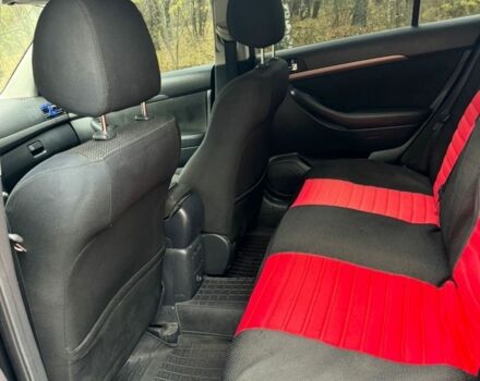 Чорний Тойота Авенсіс, об'ємом двигуна 1.8 л та пробігом 506 тис. км за 5800 $, фото 5 на Automoto.ua