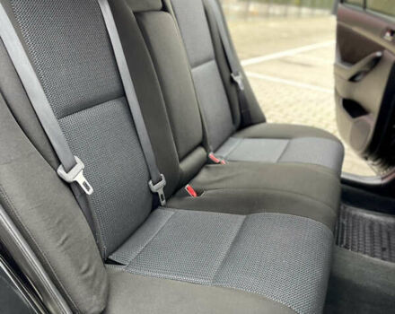 Черный Тойота Авенсис, объемом двигателя 2 л и пробегом 271 тыс. км за 6599 $, фото 23 на Automoto.ua