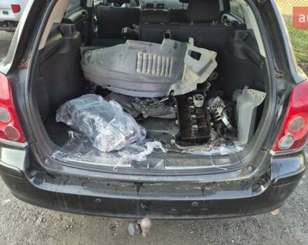 Чорний Тойота Авенсіс, об'ємом двигуна 1.8 л та пробігом 299 тис. км за 4600 $, фото 6 на Automoto.ua