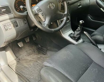 Черный Тойота Авенсис, объемом двигателя 2.2 л и пробегом 376 тыс. км за 6800 $, фото 15 на Automoto.ua