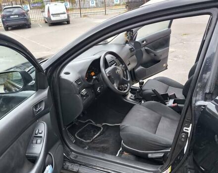 Черный Тойота Авенсис, объемом двигателя 2 л и пробегом 446 тыс. км за 2450 $, фото 3 на Automoto.ua