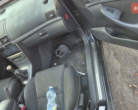 Чорний Тойота Авенсіс, об'ємом двигуна 1.8 л та пробігом 299 тис. км за 4600 $, фото 5 на Automoto.ua