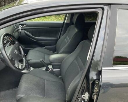 Черный Тойота Авенсис, объемом двигателя 2 л и пробегом 270 тыс. км за 6500 $, фото 4 на Automoto.ua
