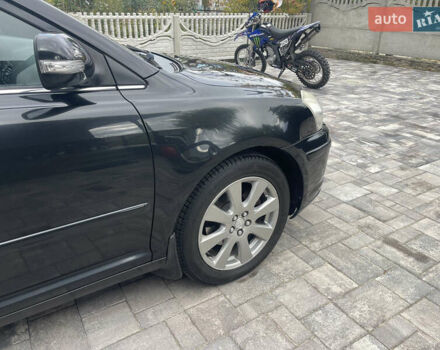 Черный Тойота Авенсис, объемом двигателя 2 л и пробегом 300 тыс. км за 6999 $, фото 9 на Automoto.ua