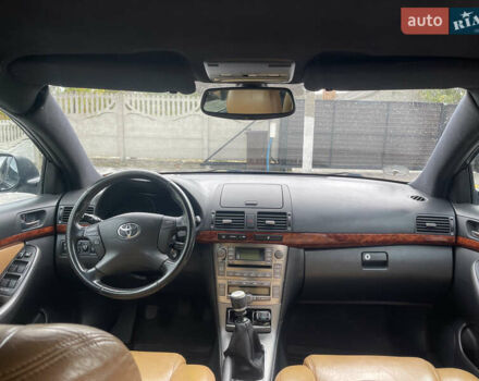 Черный Тойота Авенсис, объемом двигателя 2 л и пробегом 300 тыс. км за 6999 $, фото 17 на Automoto.ua
