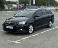 Черный Тойота Авенсис, объемом двигателя 2 л и пробегом 296 тыс. км за 5800 $, фото 2 на Automoto.ua