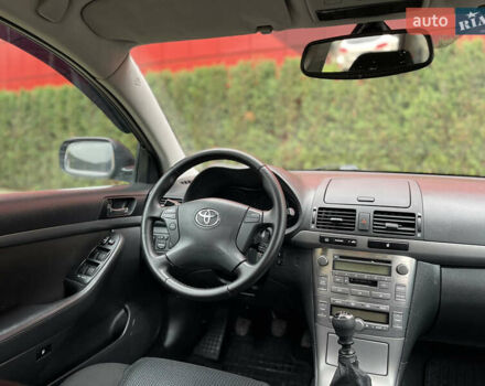 Черный Тойота Авенсис, объемом двигателя 2 л и пробегом 271 тыс. км за 6599 $, фото 20 на Automoto.ua