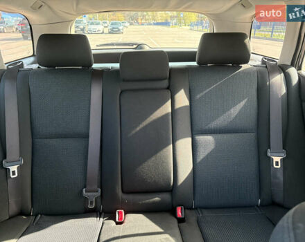 Черный Тойота Авенсис, объемом двигателя 2 л и пробегом 296 тыс. км за 6200 $, фото 40 на Automoto.ua
