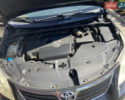 Черный Тойота Авенсис, объемом двигателя 2.2 л и пробегом 290 тыс. км за 7700 $, фото 9 на Automoto.ua