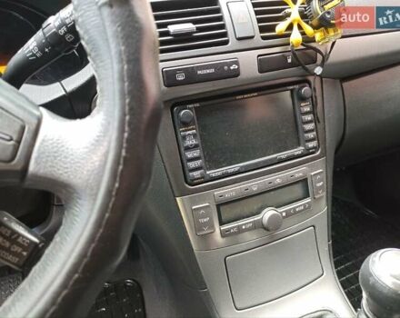 Чорний Тойота Авенсіс, об'ємом двигуна 2 л та пробігом 279 тис. км за 6500 $, фото 9 на Automoto.ua