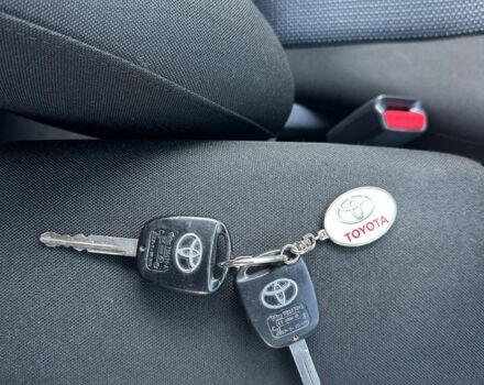 Черный Тойота Авенсис, объемом двигателя 1.8 л и пробегом 155 тыс. км за 7450 $, фото 6 на Automoto.ua