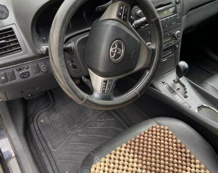 Чорний Тойота Авенсіс, об'ємом двигуна 2 л та пробігом 282 тис. км за 11300 $, фото 12 на Automoto.ua