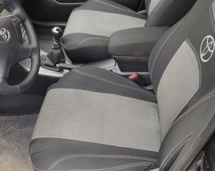 Черный Тойота Авенсис, объемом двигателя 2 л и пробегом 194 тыс. км за 8000 $, фото 4 на Automoto.ua