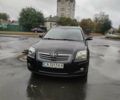 Черный Тойота Авенсис, объемом двигателя 2.2 л и пробегом 205 тыс. км за 7500 $, фото 1 на Automoto.ua