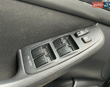 Чорний Тойота Авенсіс, об'ємом двигуна 2 л та пробігом 250 тис. км за 5480 $, фото 18 на Automoto.ua