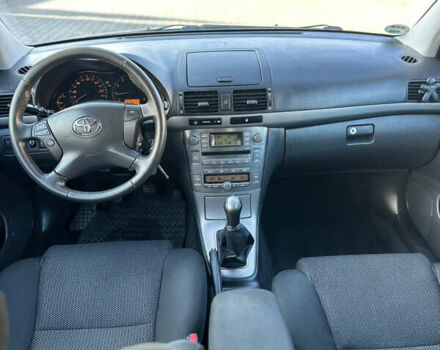 Чорний Тойота Авенсіс, об'ємом двигуна 1.8 л та пробігом 155 тис. км за 7350 $, фото 26 на Automoto.ua