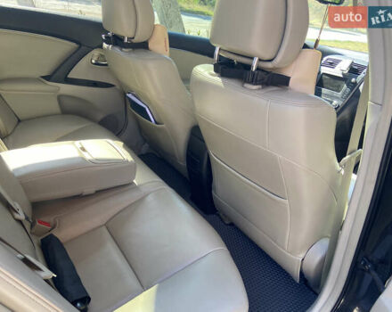 Черный Тойота Авенсис, объемом двигателя 2.2 л и пробегом 290 тыс. км за 7700 $, фото 7 на Automoto.ua