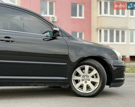 Черный Тойота Авенсис, объемом двигателя 1.8 л и пробегом 243 тыс. км за 7999 $, фото 12 на Automoto.ua