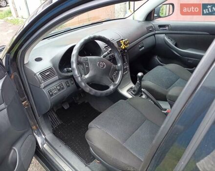 Чорний Тойота Авенсіс, об'ємом двигуна 2 л та пробігом 279 тис. км за 6500 $, фото 13 на Automoto.ua