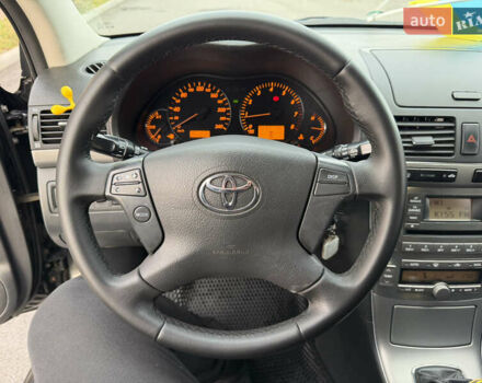 Черный Тойота Авенсис, объемом двигателя 1.8 л и пробегом 243 тыс. км за 7999 $, фото 31 на Automoto.ua