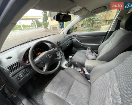 Чорний Тойота Авенсіс, об'ємом двигуна 2 л та пробігом 250 тис. км за 5480 $, фото 21 на Automoto.ua