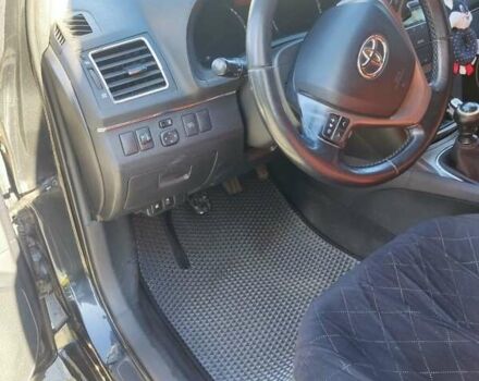 Черный Тойота Авенсис, объемом двигателя 2 л и пробегом 260 тыс. км за 8700 $, фото 11 на Automoto.ua