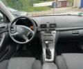 Чорний Тойота Авенсіс, об'ємом двигуна 1.8 л та пробігом 167 тис. км за 7700 $, фото 11 на Automoto.ua