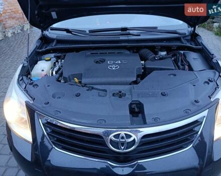 Черный Тойота Авенсис, объемом двигателя 2 л и пробегом 221 тыс. км за 7800 $, фото 4 на Automoto.ua