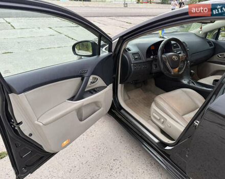 Чорний Тойота Авенсіс, об'ємом двигуна 2.2 л та пробігом 249 тис. км за 9000 $, фото 15 на Automoto.ua