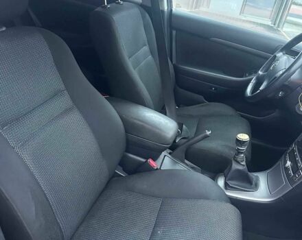 Черный Тойота Авенсис, объемом двигателя 2 л и пробегом 247 тыс. км за 3700 $, фото 6 на Automoto.ua