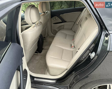 Чорний Тойота Авенсіс, об'ємом двигуна 2.2 л та пробігом 249 тис. км за 9000 $, фото 19 на Automoto.ua