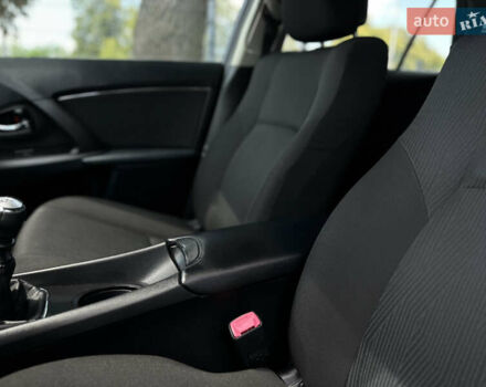 Черный Тойота Авенсис, объемом двигателя 1.6 л и пробегом 272 тыс. км за 8500 $, фото 35 на Automoto.ua
