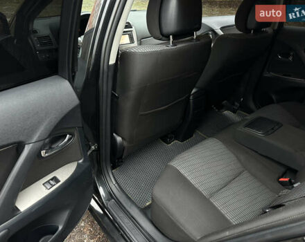 Черный Тойота Авенсис, объемом двигателя 2 л и пробегом 290 тыс. км за 7850 $, фото 15 на Automoto.ua
