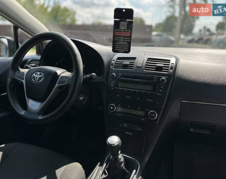 Черный Тойота Авенсис, объемом двигателя 1.6 л и пробегом 272 тыс. км за 8500 $, фото 51 на Automoto.ua