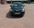 Черный Тойота Авенсис, объемом двигателя 2 л и пробегом 321 тыс. км за 6800 $, фото 1 на Automoto.ua