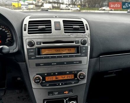 Черный Тойота Авенсис, объемом двигателя 1.8 л и пробегом 269 тыс. км за 8500 $, фото 9 на Automoto.ua