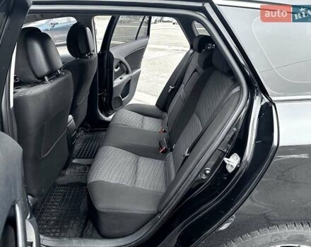 Черный Тойота Авенсис, объемом двигателя 1.8 л и пробегом 269 тыс. км за 8500 $, фото 12 на Automoto.ua