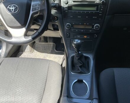 Чорний Тойота Авенсіс, об'ємом двигуна 2.2 л та пробігом 300 тис. км за 9500 $, фото 3 на Automoto.ua