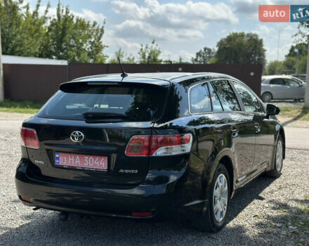 Черный Тойота Авенсис, объемом двигателя 1.6 л и пробегом 272 тыс. км за 8500 $, фото 12 на Automoto.ua