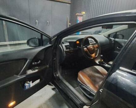 Черный Тойота Авенсис, объемом двигателя 2.2 л и пробегом 279 тыс. км за 8199 $, фото 8 на Automoto.ua