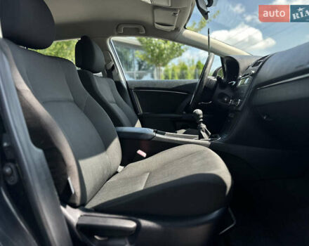 Черный Тойота Авенсис, объемом двигателя 1.6 л и пробегом 272 тыс. км за 8500 $, фото 50 на Automoto.ua