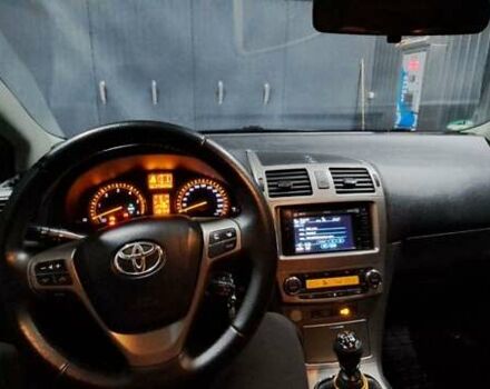 Черный Тойота Авенсис, объемом двигателя 2.2 л и пробегом 279 тыс. км за 8199 $, фото 16 на Automoto.ua