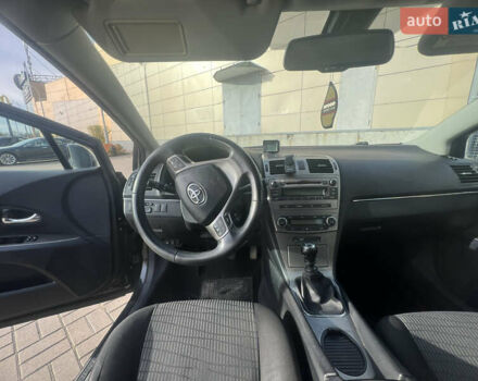 Черный Тойота Авенсис, объемом двигателя 1.8 л и пробегом 180 тыс. км за 8200 $, фото 12 на Automoto.ua