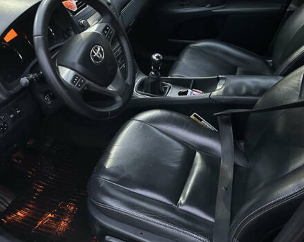 Черный Тойота Авенсис, объемом двигателя 2.23 л и пробегом 200 тыс. км за 8900 $, фото 6 на Automoto.ua